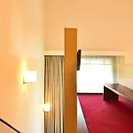 Hotell De 4*