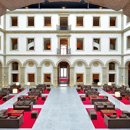 Hotel De 4*